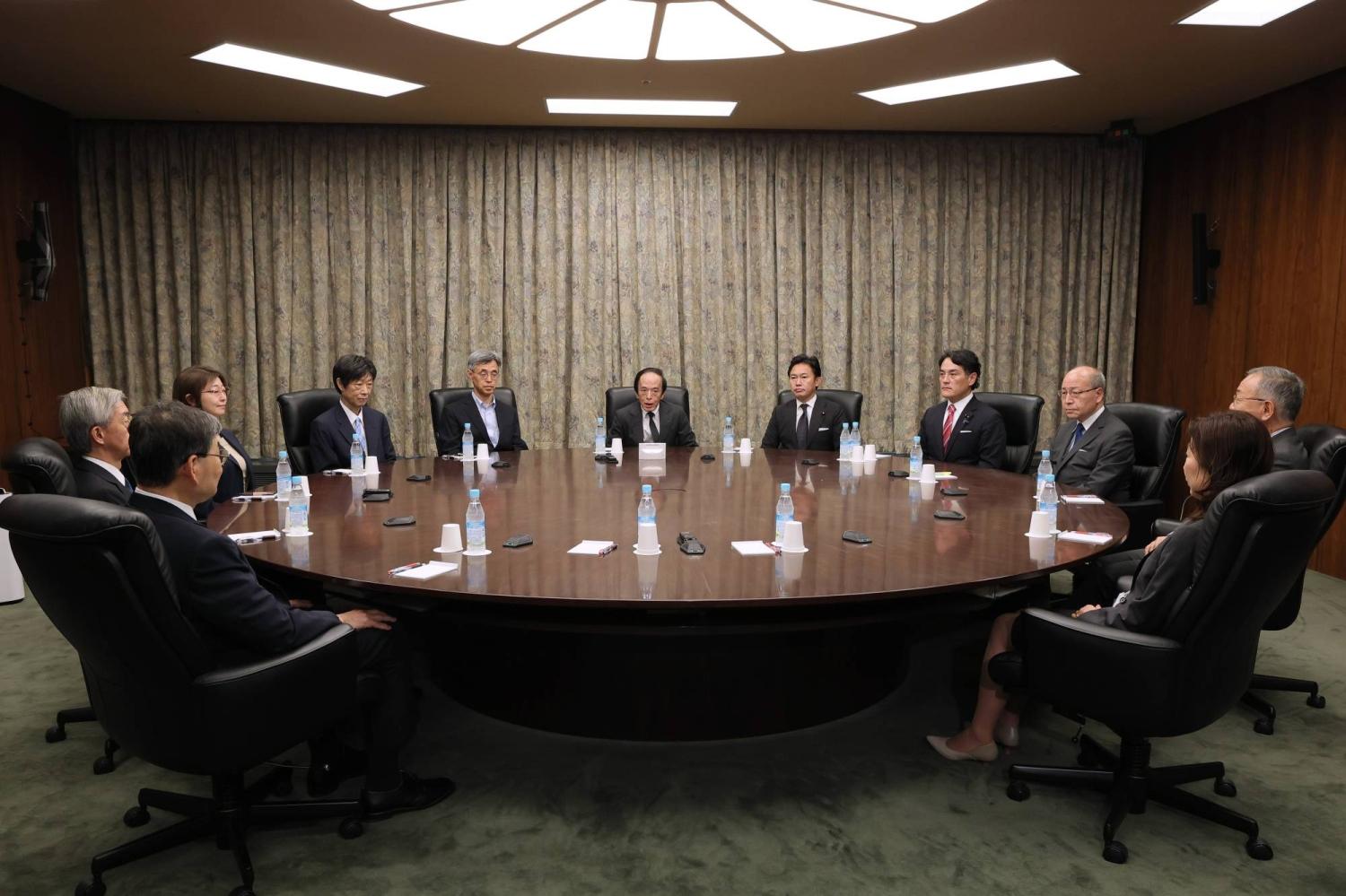  Japan likely intervened to prop up yen, with possible help from U.S. 