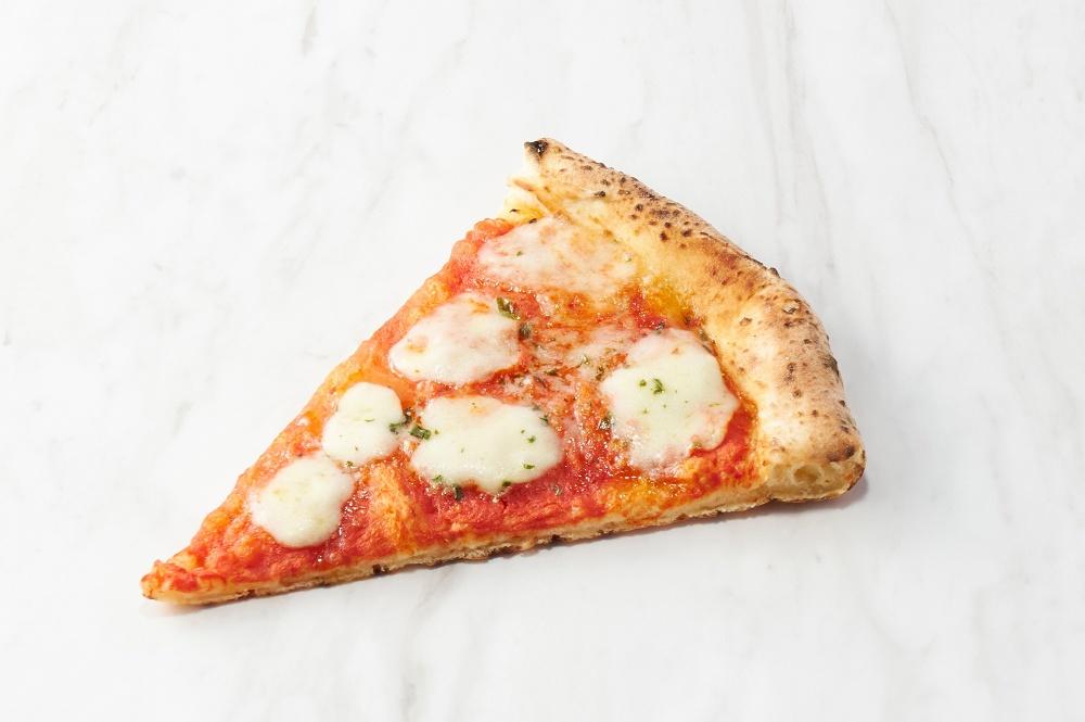 7-Eleven Japan now offering baked-in-store pizza by the slice with two very different topping sets