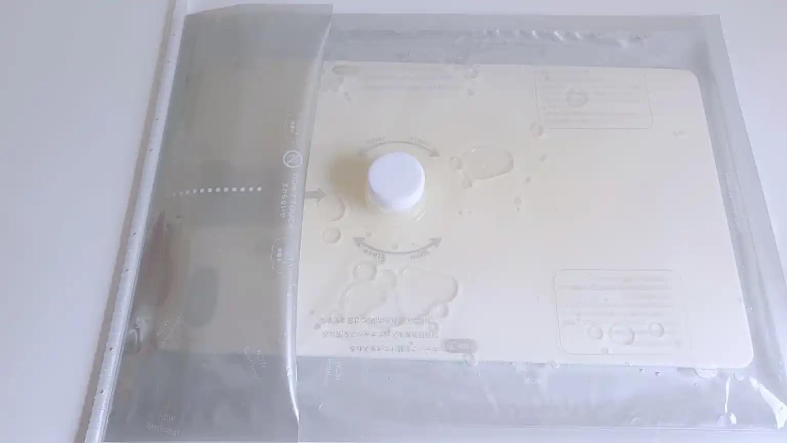 This Japanese chopping board sanitising bag might be the handy kitchen gadget we never knew we needed